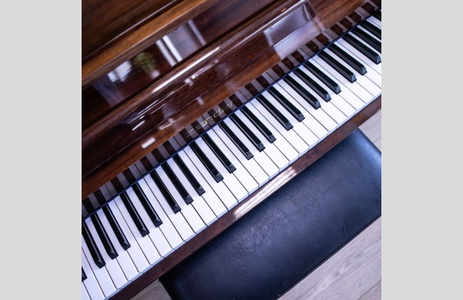 Used Zender Polished Mahogany Compact Upright Piano - All Inclusive Premium Package (SN:00104) - Image 8